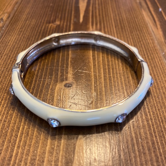 Authentic Premier Designs Bangle - Picture 1 of 3